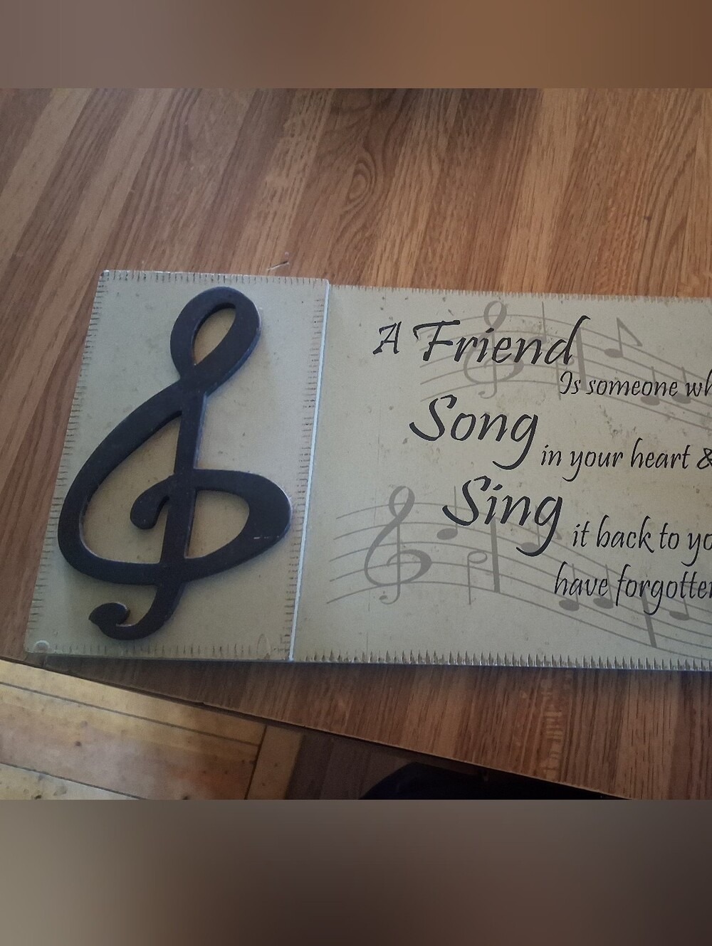 Decorative Musical Wall Plaque with Treble Clef